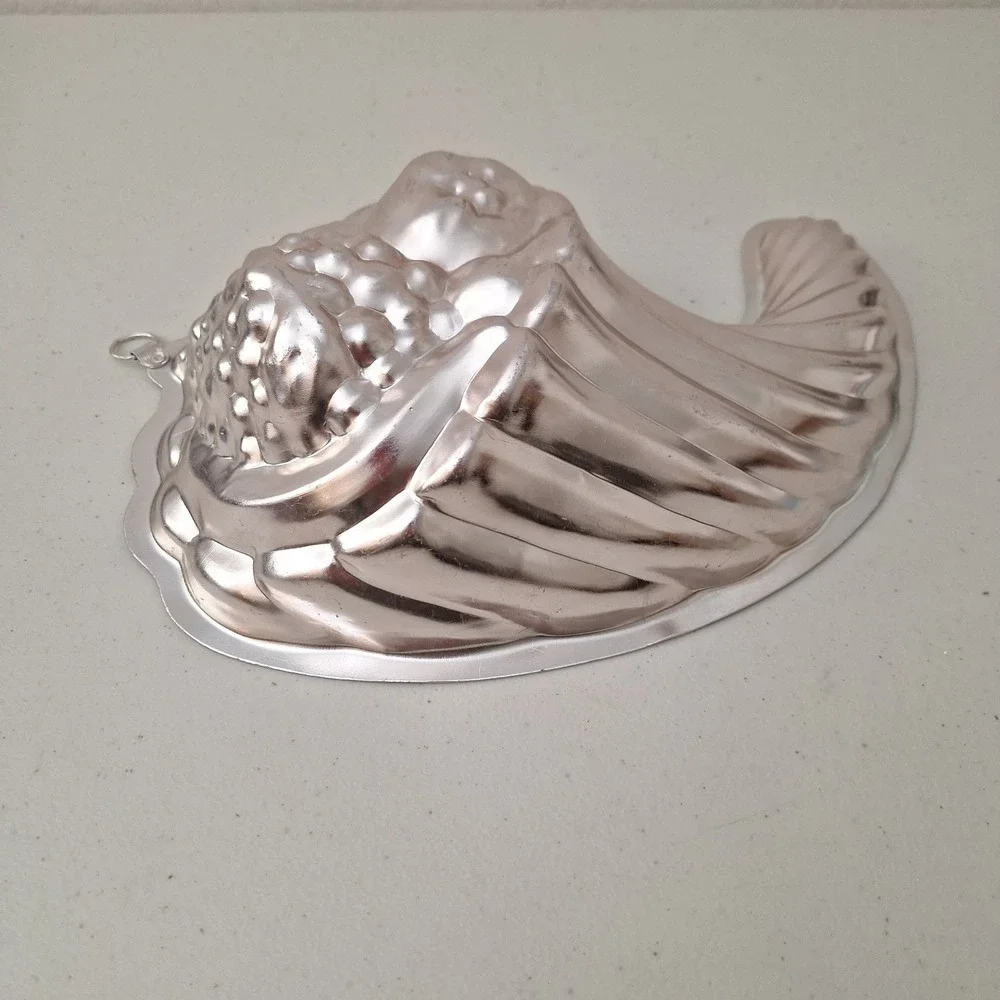 Vintage MCM Copper Plated Cornucopia Jello Mold/Wall Hang Kitchen Decor